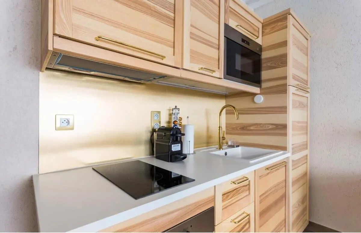 Nation Charonne Beautiful Apartment 4P 1Br Paris 0*,  France